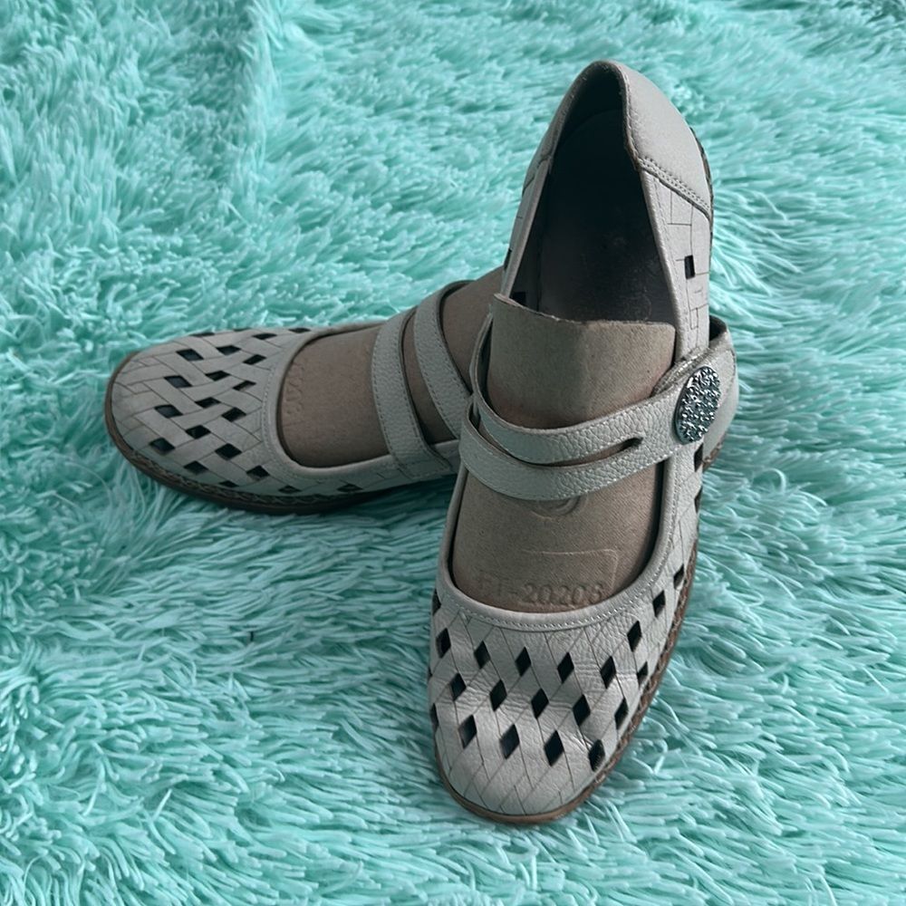 RIEKER Antistress Basketweave White Leather Comfort Mary Janes Sz 40 - Picture 3 of 6